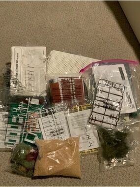 Lot of HO Scale Life-Like Model Train Items PLEASE READ